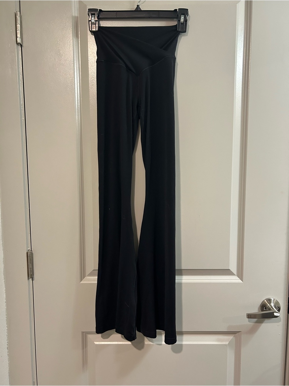 aerie Crossover Black High-Rise Flare leggings Short inseam